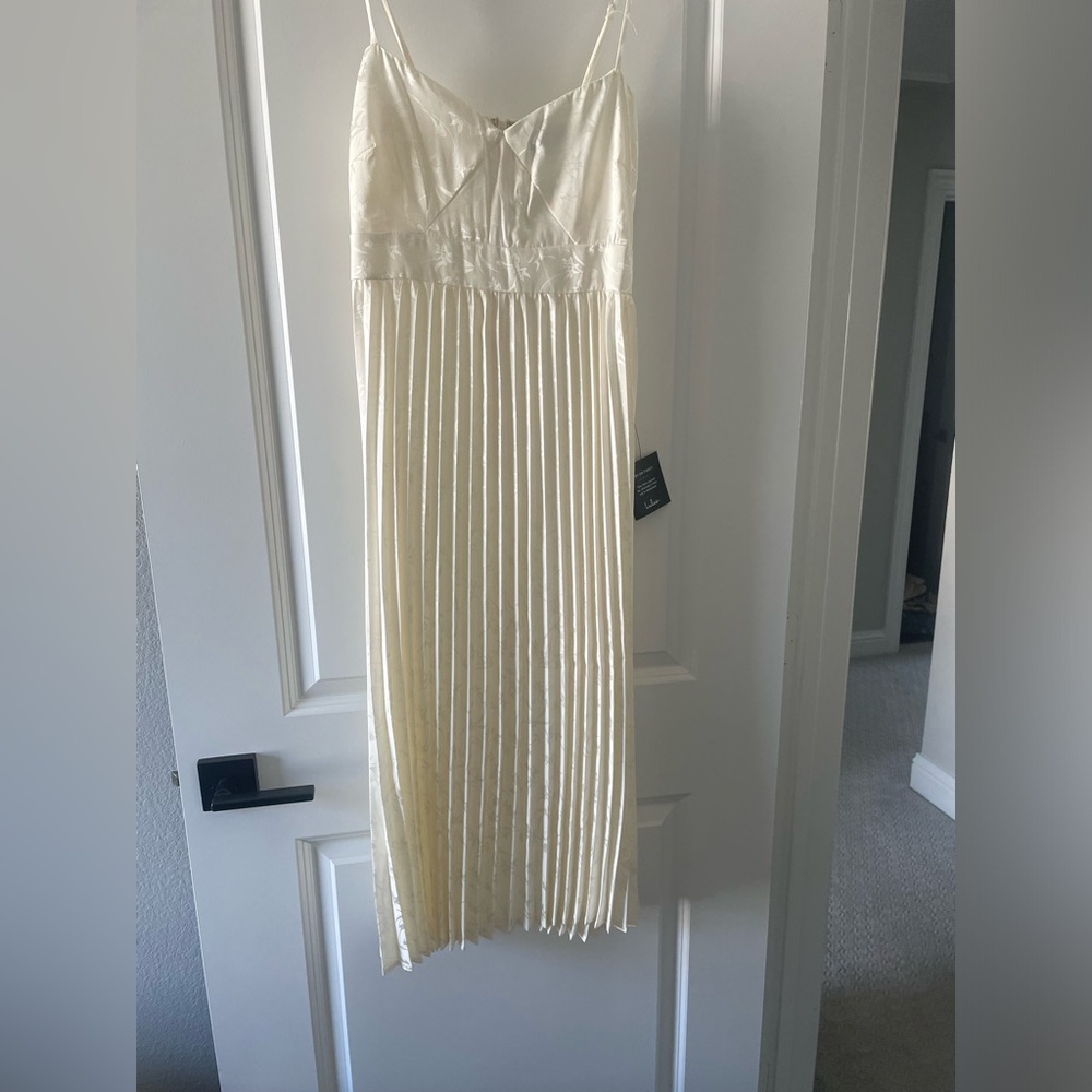 Lulus off white dress
